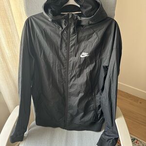 Nike Men's Black Windbreaker
